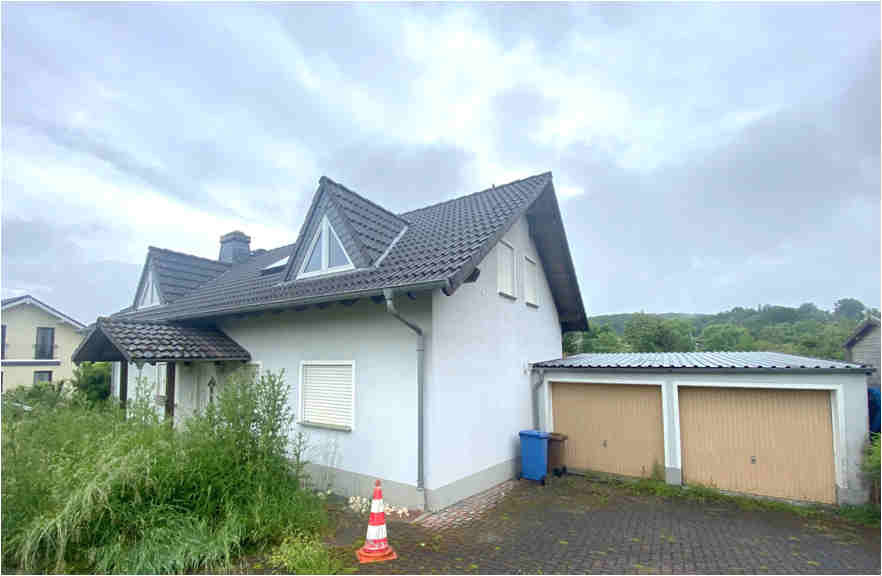 Einfamilienhaus und Einliegerwohnung in Villmar - Bild 1