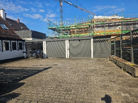 Einfamilienhaus, Garage in Augsburg - Bild 2