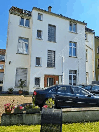 Eigentumswohnung im Erdgeschoss (4 Zimmer) mit Keller in Solingen - Bild 2