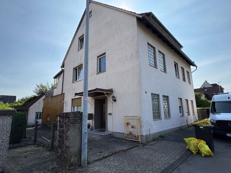 Zweifamilienhaus mit einem Nebengebäude in Bad Salzuflen - Bild 1