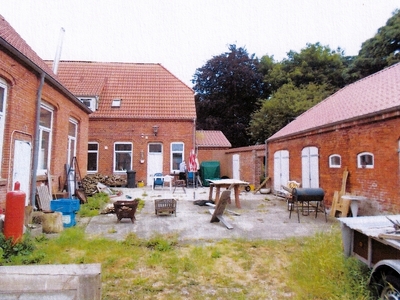 Wohnhaus mit Nebenflächen und Nebengebäude in Dorfstraße 18, 25923 Uphusum - Bild 2