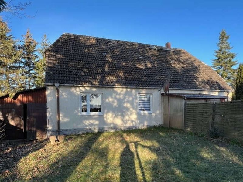 Wohnhaus mit Anbau und Nebengebäuden in Lübesse - Bild 2