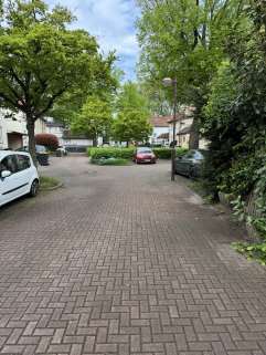 Einfamilienhaus, Wegefläche, Garten in Duisburg - Bild 4