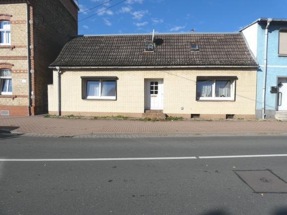 Reihenhaus in Hecklingen - Bild 1