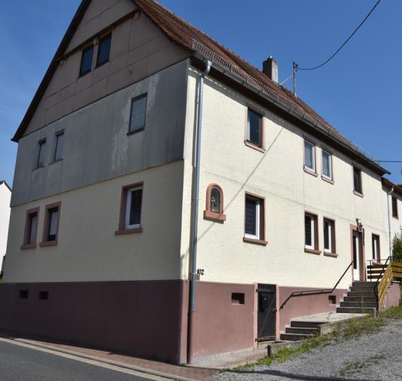 2 Wohnhäuser und Nebengebäude in Bischbrunn - Bild 2