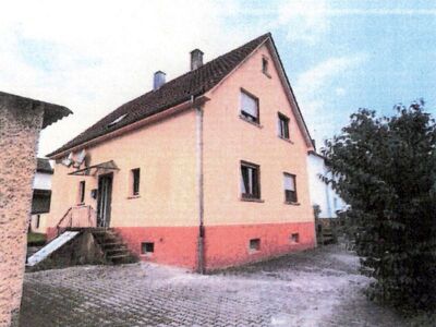 Einfamilienhaus mit Nebengebäude, Doppel- und Einzelgarage in Untere Gartenstraße 6, 74906 Bad Rappenau - Heinsheim - Bild 2
