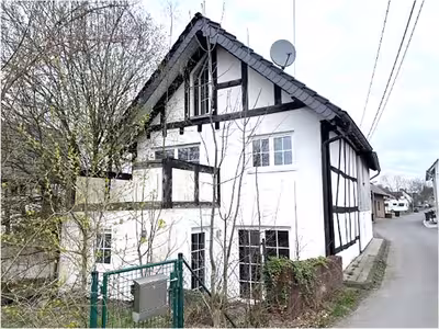 Einfamilienhaus in Wielpützer Straße 25 b, 53797 Lohmar, Wielpütz - Bild 1