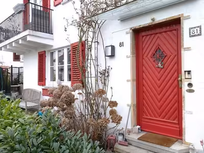 Doppelhaushälfte mit Garage in Wilhelm-Blos-Straße 81, 70191 Stuttgart-Nord - Bild 2