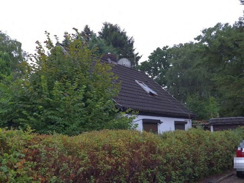 Einfamilienhaus mit Fertigteilgarage in Hamburg - Bild 4