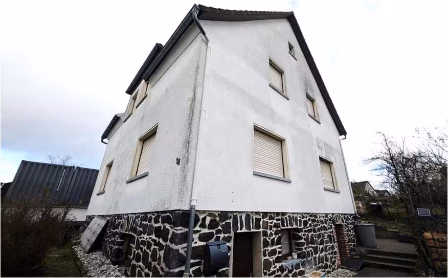 Einfamilienhaus, Zweifamilienhaus, Garage in Solms - Bild 4