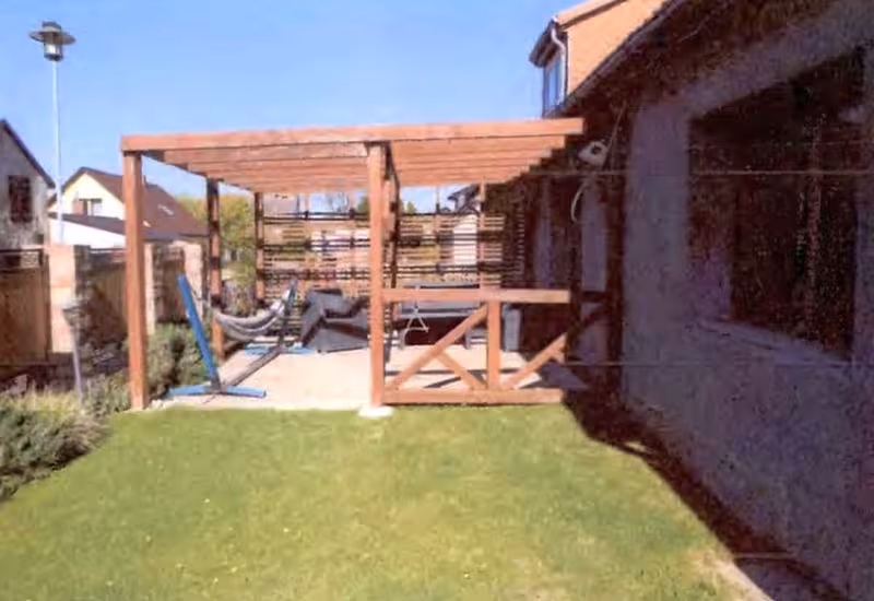 Doppelhaushälfte mit Nebengebäuden in Penkun - Bild 3