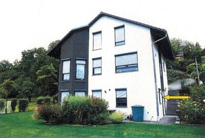 Einfamilienhaus mit Einliegerwohnung und Carport in Uhlandstraße 27, 74861 Neudenau - Herbolzheim - Bild 1