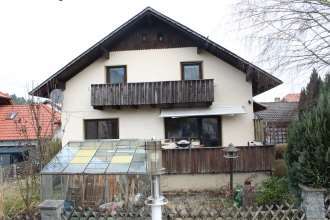 Wohnhaus mit 2 Wohnungen in Schorndorf - Bild 3