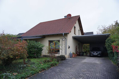 Einfamilienhaus in Maasrangen 2a, 96484 Meeder, Wiesenfeld - Bild 1