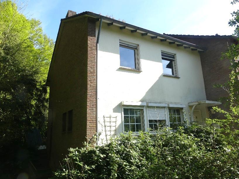 Einfamilienhaus, plus 1/4 Miteigentumsanteil an einem unbebauten Grundstück in Kevelaer - Bild 1