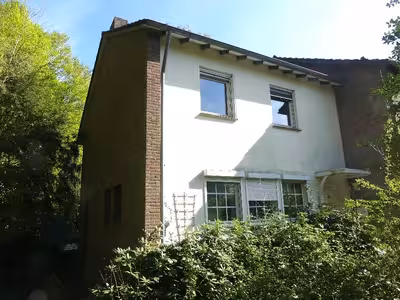 Einfamilienhaus, plus 1/4 Miteigentumsanteil an einem unbebauten Grundstück in Im Blumengarten 8, 47623 Kevelaer - Bild 1