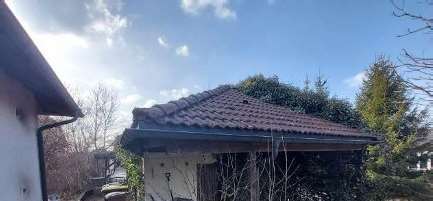 Einfamilienhaus, 2 Fertiggaragen und Scheune in Schwarzenbach am Wald - Bild 1