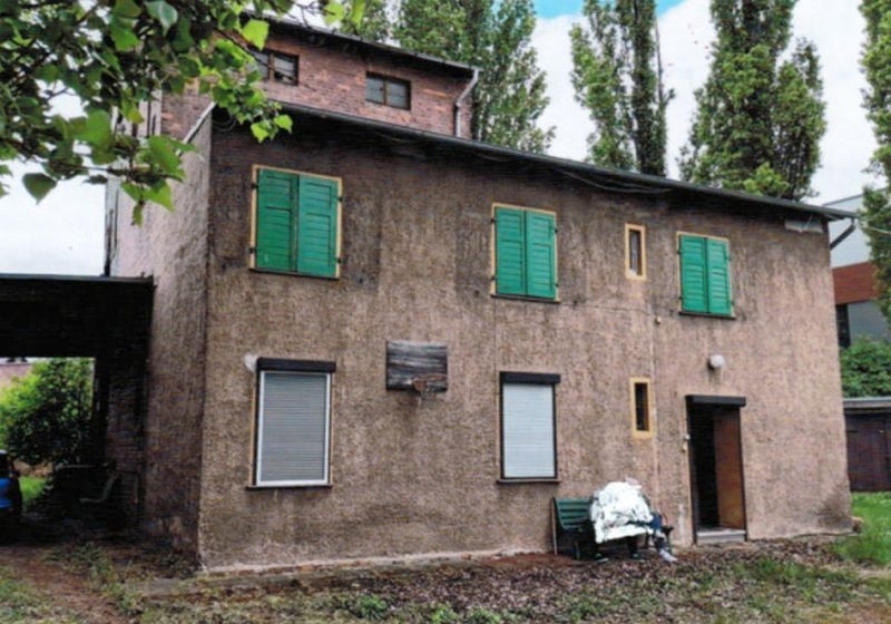 Zwei Einfamilienhäuser und 2 Garagen in Magdeburg - Bild 1