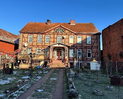 Mehrfamilienhaus in An der Kirche 1, 38835 Osterwieck, OT Hessen - Bild 1