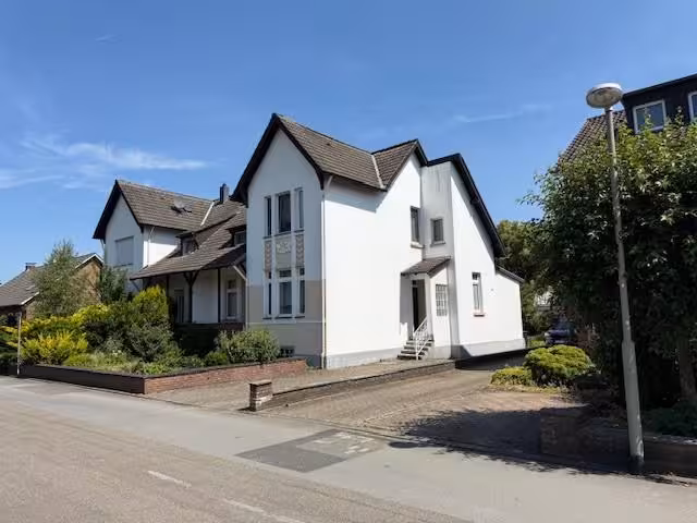 Garage, Einfamilienhaus, Doppelhaushälfte in Isselburg - Bild 2