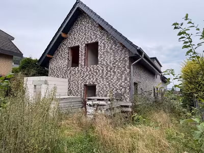 Doppelhaus im Rohbau in Langenbergstraße 44a, 32108 Bad Salzuflen, Wüsten - Bild 1