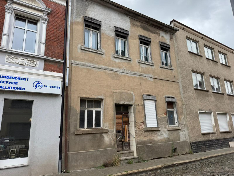 Mehrfamilienhaus, zweigeschossig in Calbe (Saale) - Bild 2