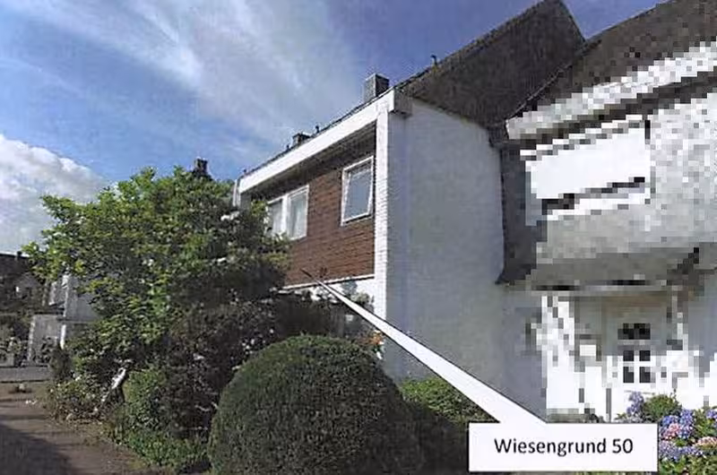 Mittelreihenhaus mit Garage und Schuppen in Kummerfeld - Bild 1