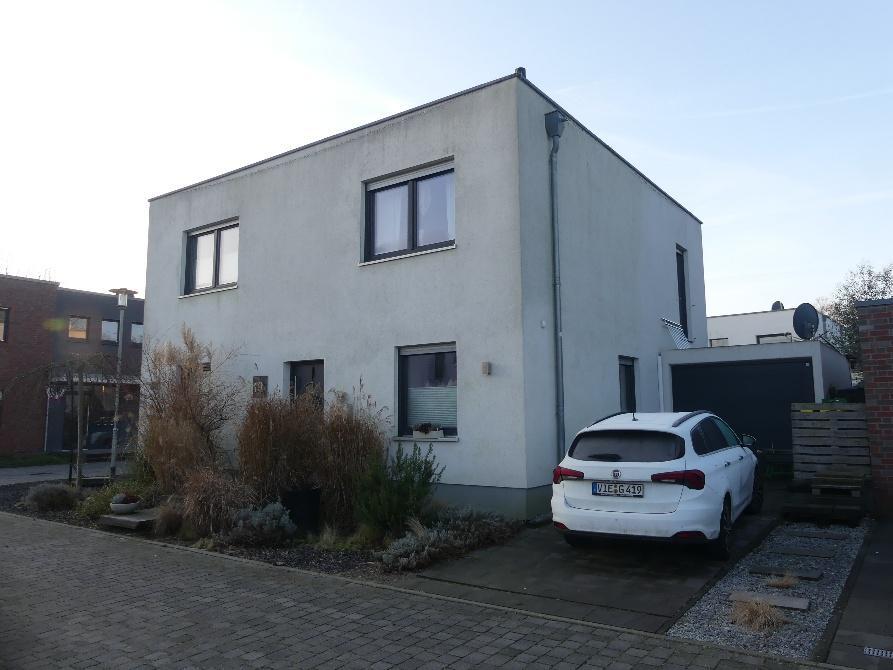 Garage, Einfamilienhaus in Wankum - Bild 1