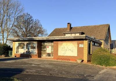 Zweifamilienhaus, gewerblich genutztes Grundstück, Garage in Schierholzstraße 160, 32584 Löhne - Bild 1
