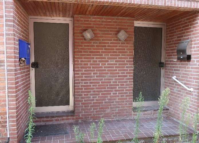 Zweifamilienhaus, mit Nebengebäuden in Bunde - Bild 1
