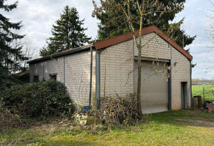 Mit einer Werkstatt bebautes Grundstück im Außenbereich nach § 35 BauGB in Marsberg - Bild 4