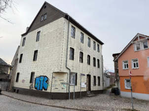 Mehrfamilienhaus in Hinter der Mauer  16, 07318 Saalfeld - Bild 2