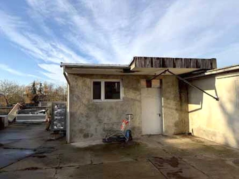 Geschäftshaus mit Nebengebäuden in Friesack - Bild 4