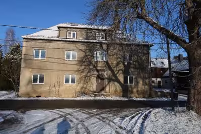 Mehrfamilienhaus in Am Ullersberg 32, 09212 Limbach-Oberfrohna, Uhlsdorf - Bild 1