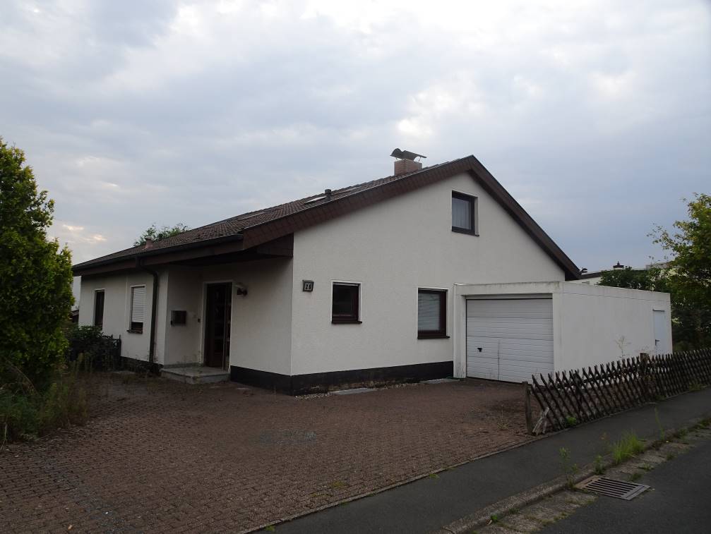 Einfamilienhaus mit Pkw-Garage in Vellmar - Bild 1