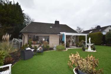 Einfamilienhaus, zwei Garagen in Fröndenberg/Ruhr - Bild 4