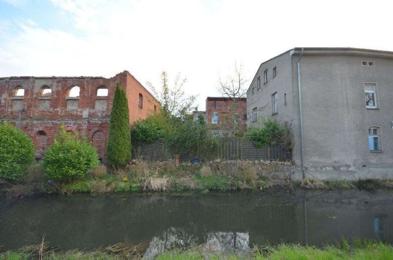 Wohn-/Geschäfts- und Nebengebäude (teilweise eingestürzt) in Pritzwalk - Bild 3