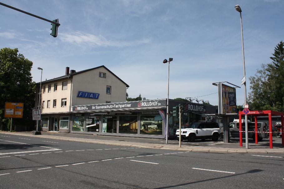 Zweifamilienwohnhaus mit Ausstellungshalle in Hof - Bild 1