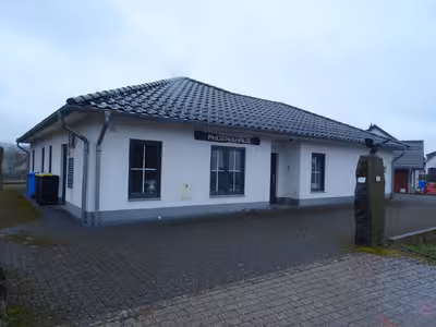 Einfamilienhaus in Knüllstraße  2 a, 34621 Frielendorf, Großropperhausen - Bild 1