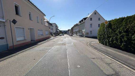 Wohn-/Geschäftshaus in Höhr-Grenzhausen - Bild 1