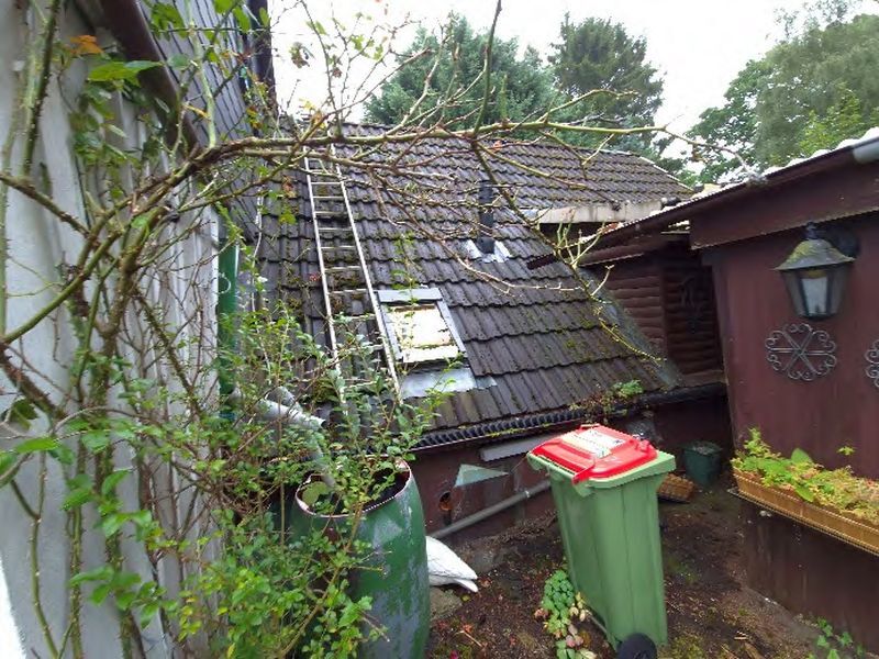 Einfamilienhaus mit Fertigteilgarage in Hamburg - Bild 3