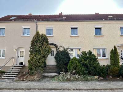 Einfamilienhaus, zweigeschossig in Dr.-Külz-Straße 13, 39218 Schönebeck - Bild 1