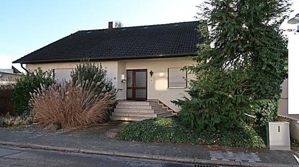Einfamilienhaus in Bobstadt - Bild 1