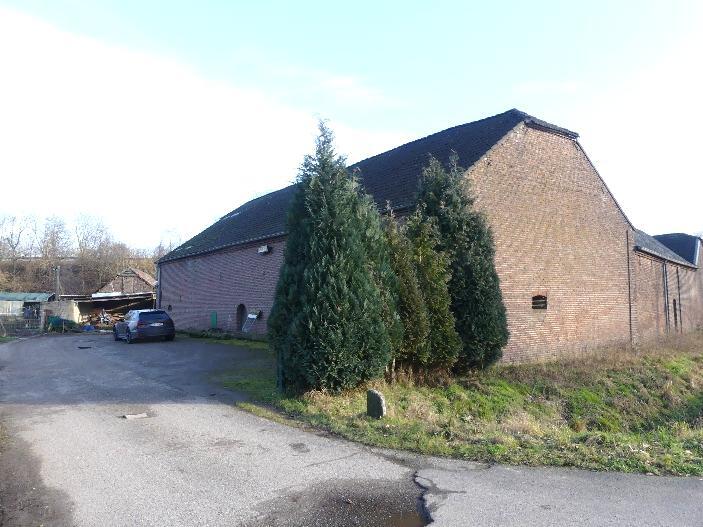 landwirtschaftlich genutztes Wirtschaftsgebäude mit Nebengebäuden und Grünland in Kempen - Bild 1