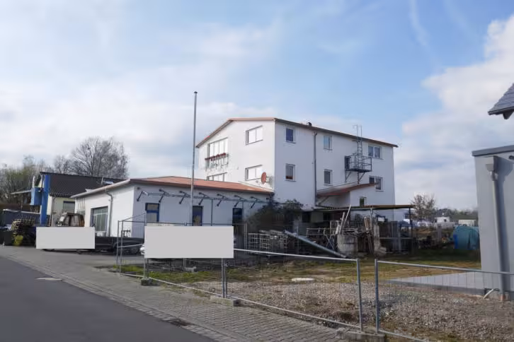 gewerblich genutztes Grundstück in Froschhausen - Bild 3