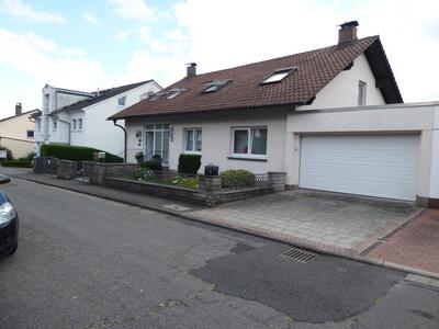 Zweifamilienhaus, Garage, Garage in Rosenstraße 13, 63785 Obernburg - Bild 1