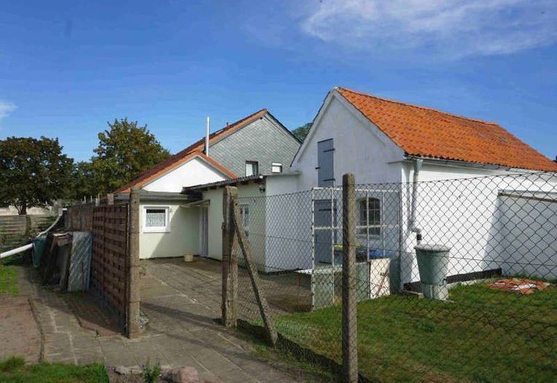 Doppelhaushälfte mit Nebengebäude in Güstrow - Bild 2