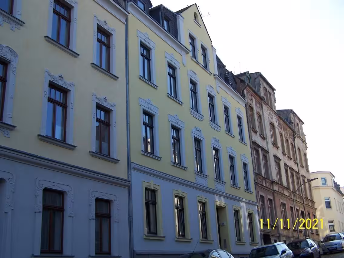Eigentumswohnung (3 bis 4 Zimmer), Wohnung nebst Kellerraum mit Sondernutzungsrecht am Abstellraum im Treppenhaus Nr. 8 in Werdau - Bild 1