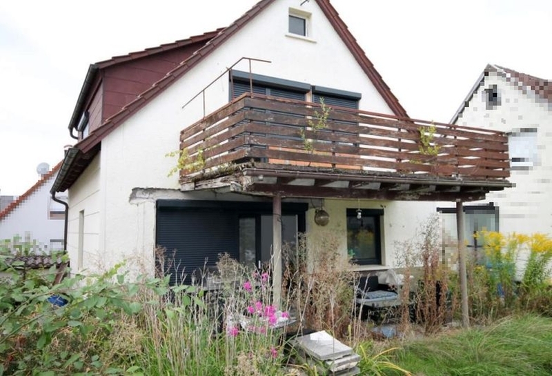 Einfamilienhaus mit Garage in Heubach - Bild 2