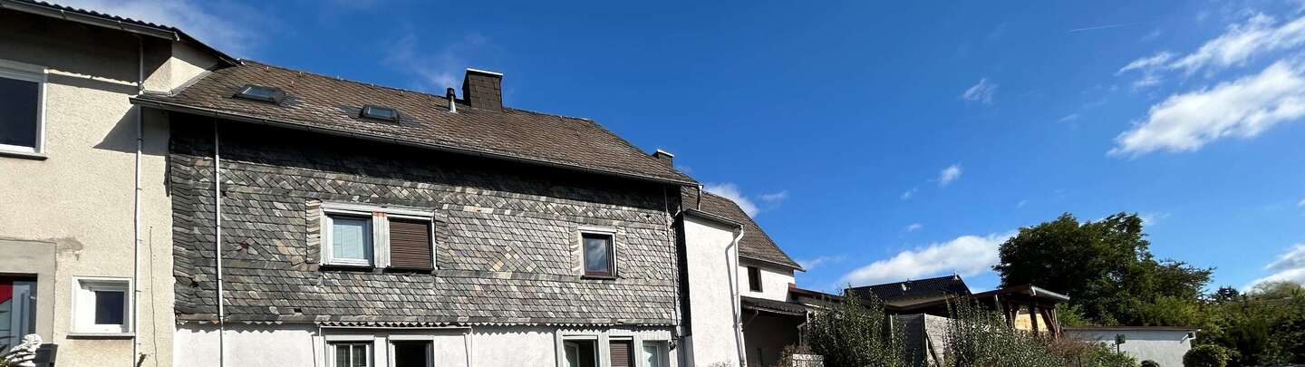 Einfamilienhaus, Garage in Fleisbach - Bild 2